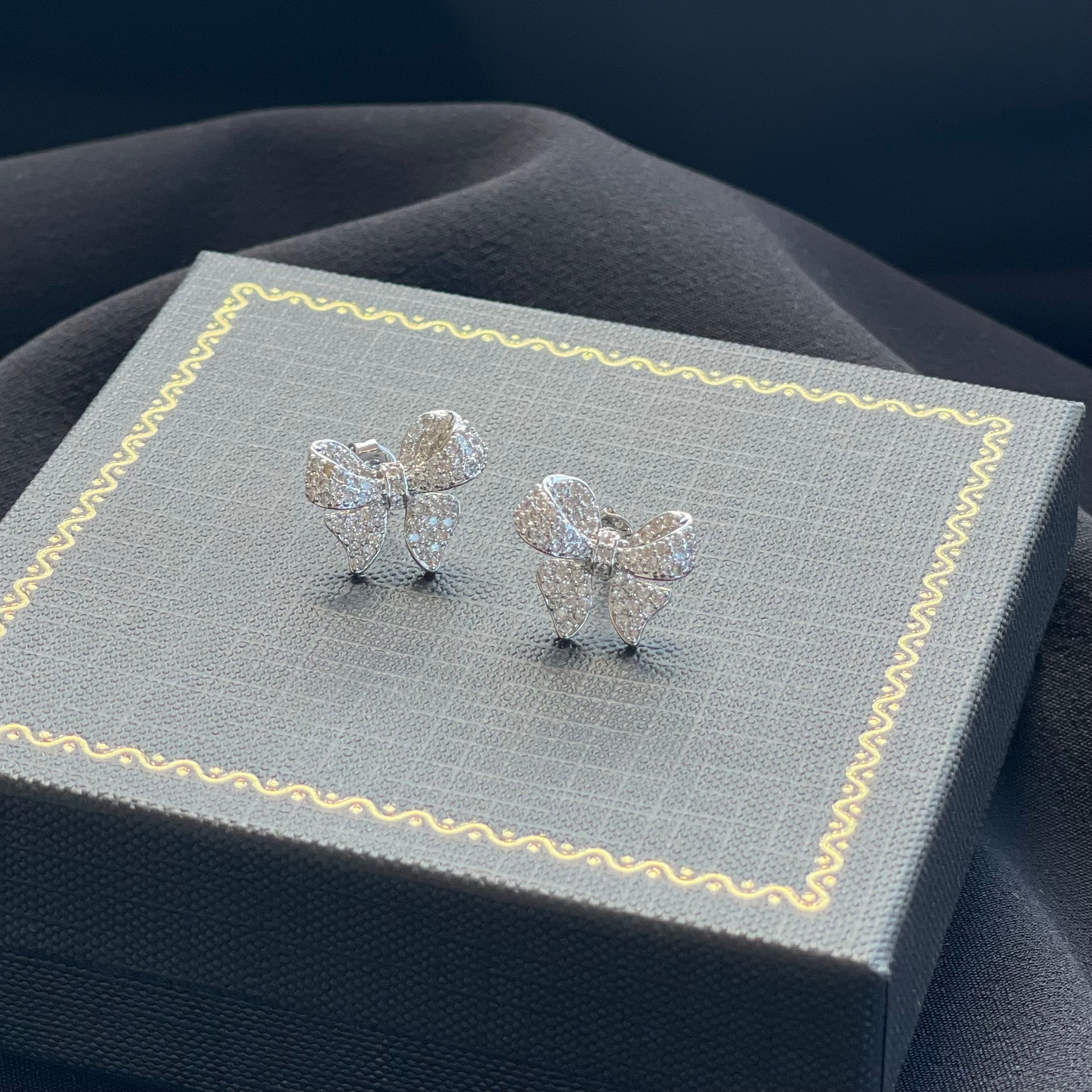 Twinkle Bow Earrings
