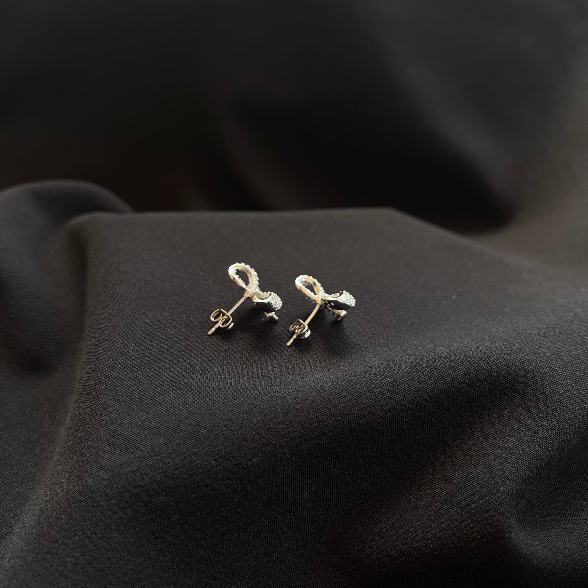 Twinkle Bow Earrings